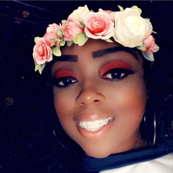 Meet your Posher, Zellee - Picture 1 of 1